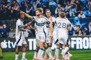 穆勒点射建功！温哥华白浪季后赛首场3-0击败达拉斯FC