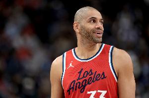 下半场首发吧~船记：巴图姆第二节打了4分46秒 快船净胜勇士12分