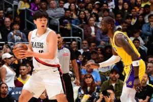 媒体人：开拓者的新教练也在竞争更好的前程 哪个球员打球好用谁