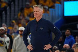 科尔：我要是对手的主帅 面对勇士也安排主将轮休