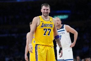 得分轻松如喝水！东契奇27中14爆砍44分12板6助 已连续三场40+！